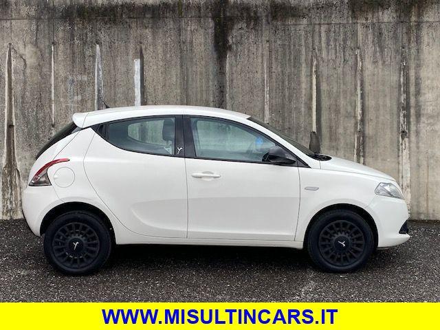 LANCIA Ypsilon 0.9 TwinAir 85 CV 5 porte Metano Ecochic Elefantin