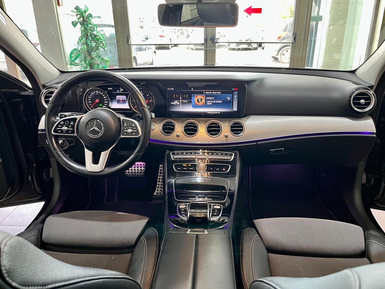 Mercedes-benz E 220 d 4MATIC Auto 9G Premium