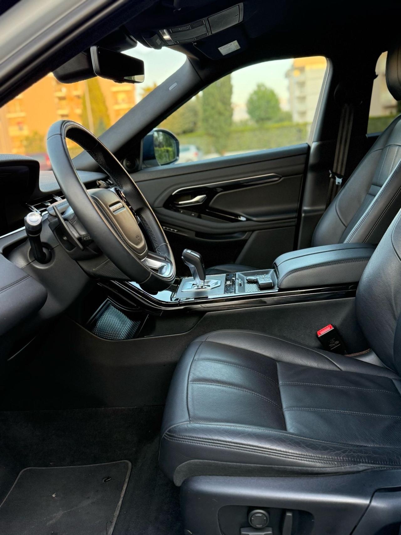 Range Rover Evoque R-Dynamic SE