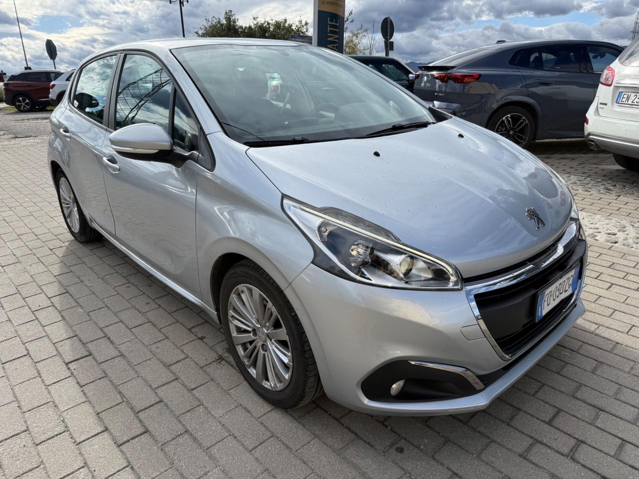 Peugeot 208 neopatentati