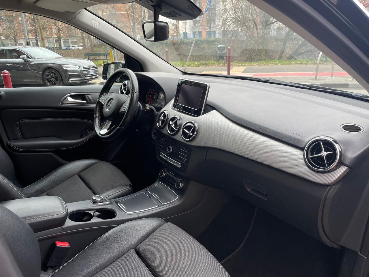 Mercedes-benz B 180 d Automatic Premium/GARANZIA