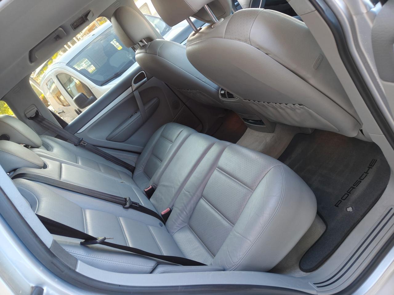 Porsche Cayenne 3.2 V6 cat