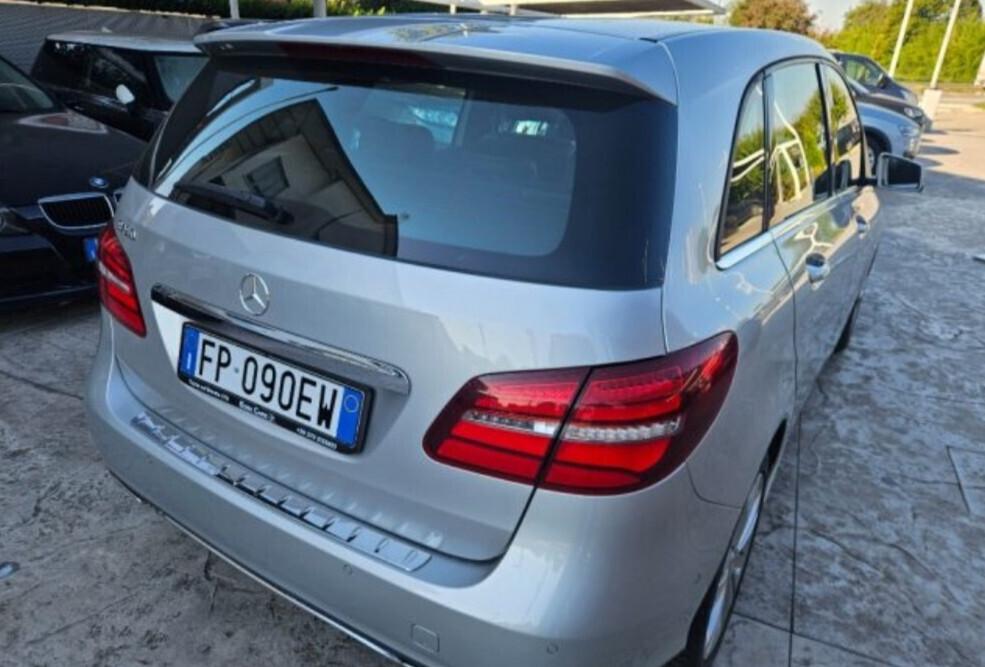 Mercedes-benz B 180 PREMIUM 122CV 5P