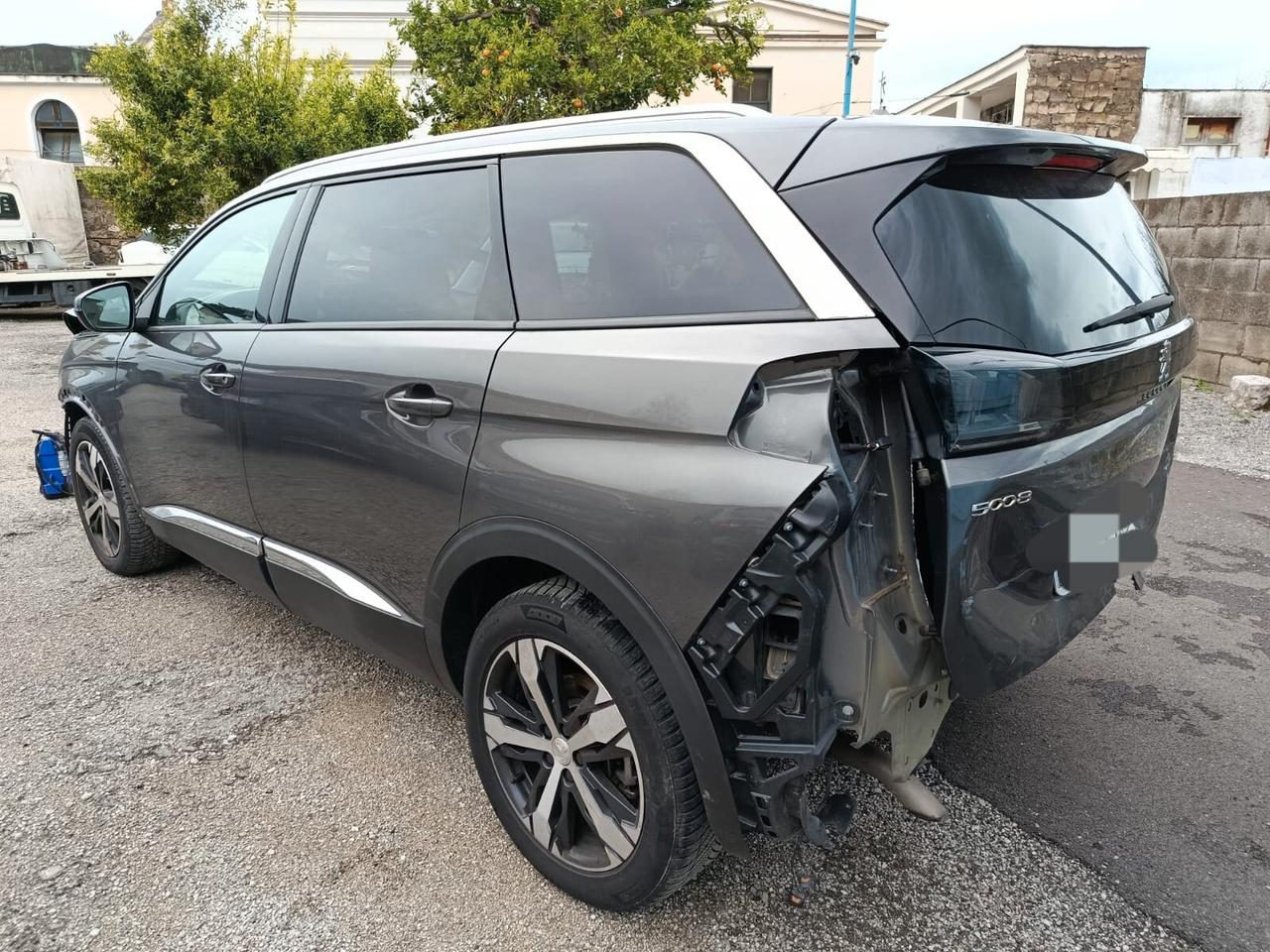 Peugeot 5008 BlueHDi 130 EAT8 Allure Pack-2021