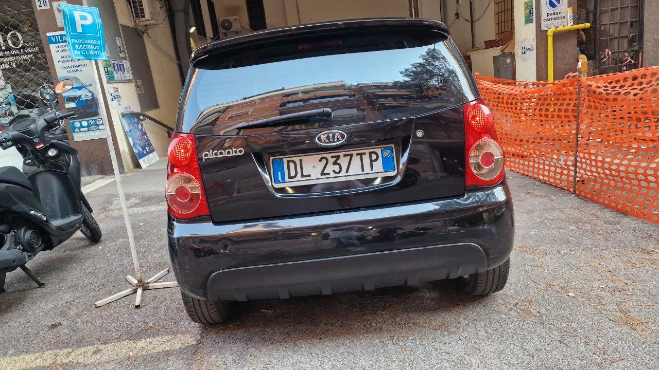 Kia Picanto 1.1 Hot