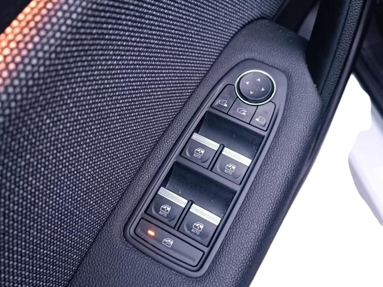 Renault Captur Full Hybrid E-Tech 160 CV Techno