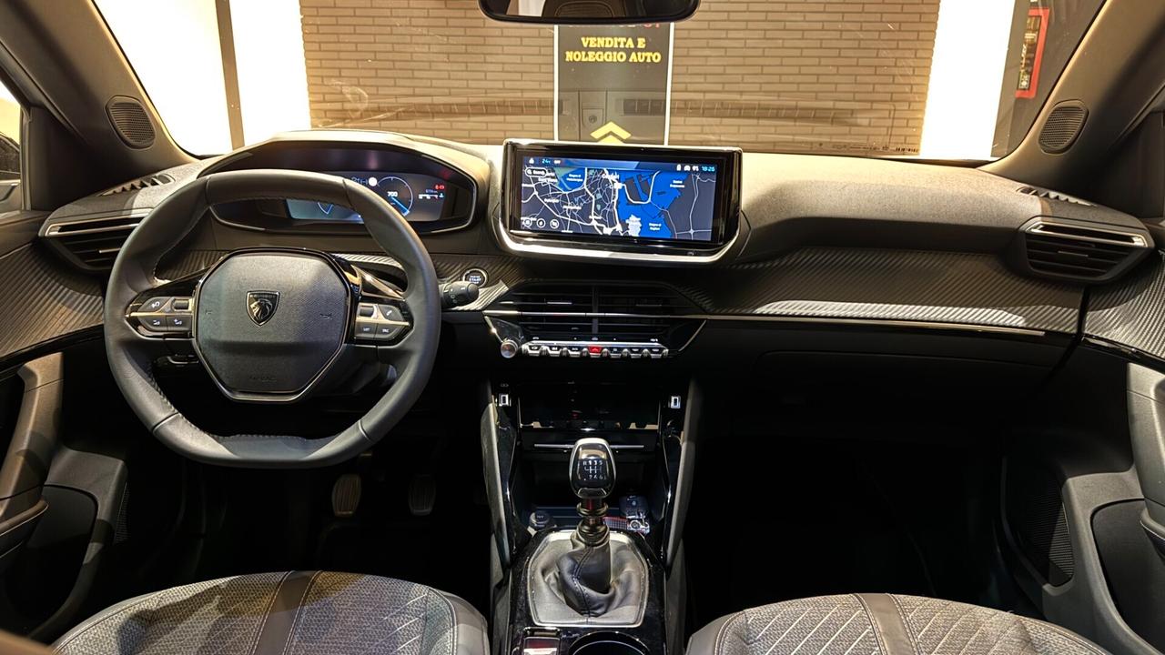 PEUGEOT 2008 1.2 BENZINA 101CV - 2025