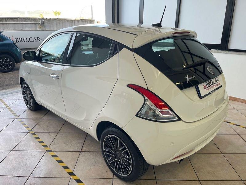 Lancia Ypsilon 1.0 FireFly 70cv S&S Hybrid GOLD PLUS