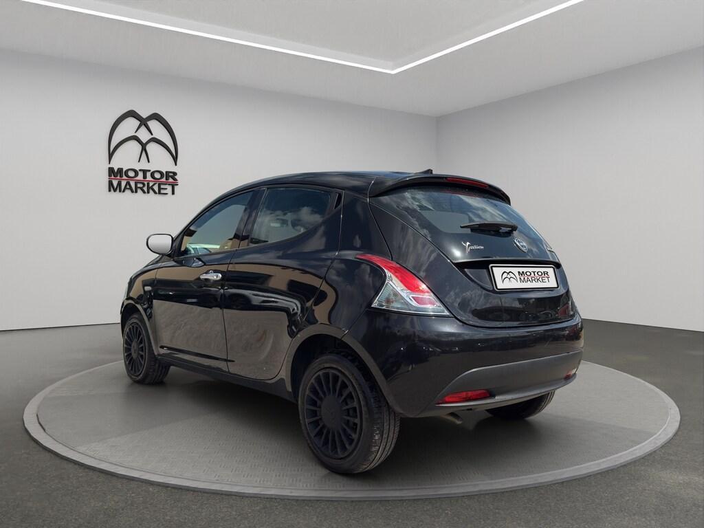 Lancia Ypsilon 5 Porte 1.0 FireFly Hybrid Silver