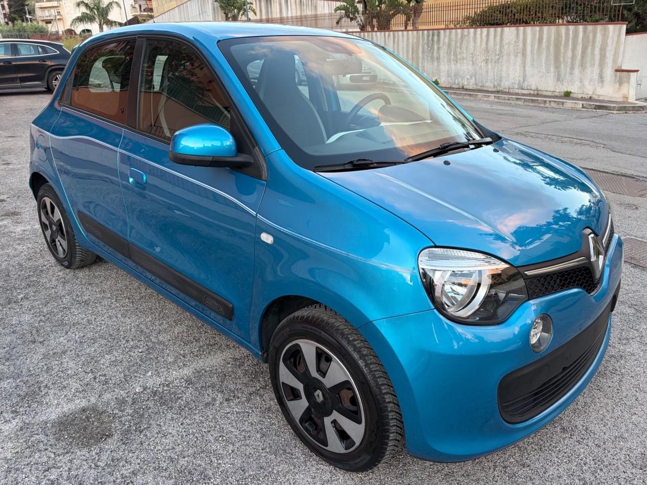Renault Twingo 1.0 benz ideale per neopatentati