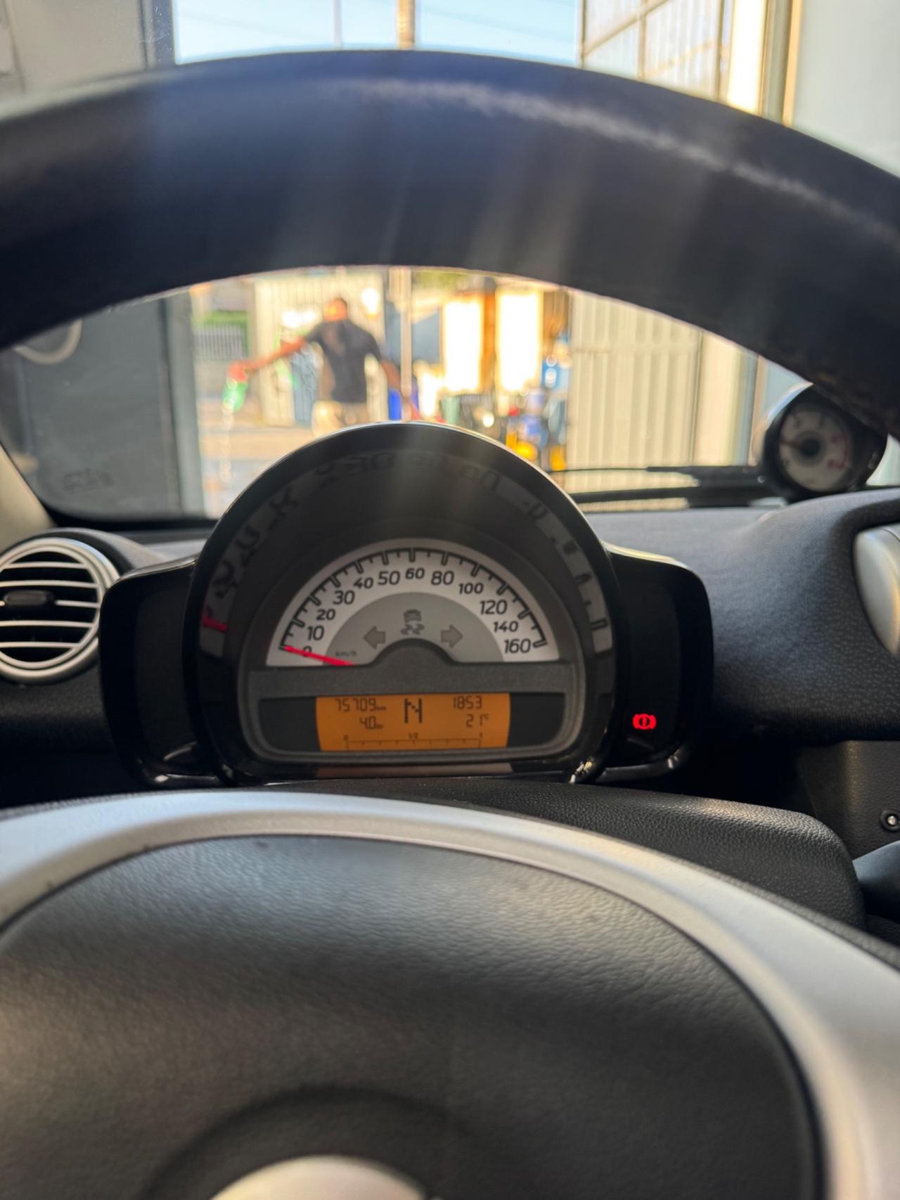 Smart ForTwo 451 benzina 52kw 71cv cabrio cappotta rossa