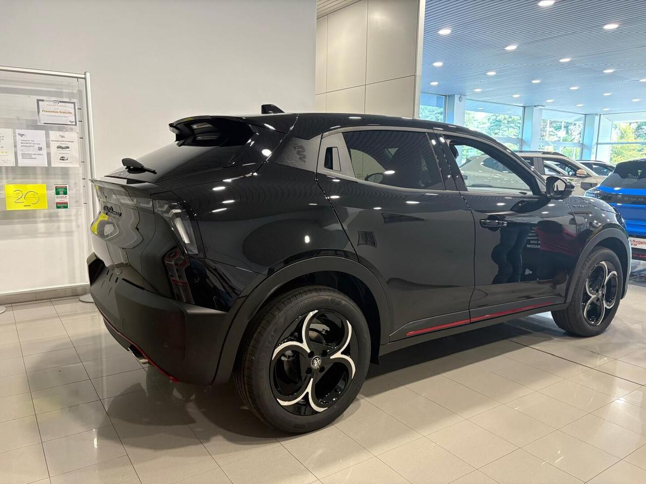 Alfa Romeo Junior 1.2 ibrida Speciale 136cv edct6