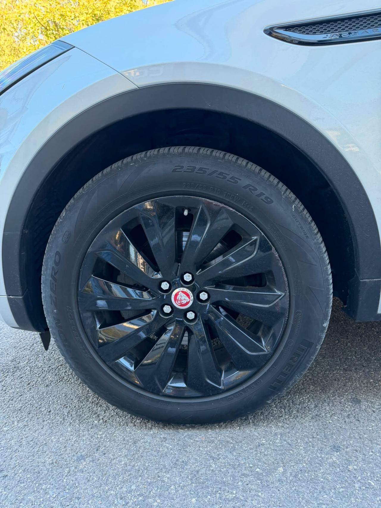 Jaguar E-Pace 2.0D 150 CV AWD aut. R-Dynamic HSE