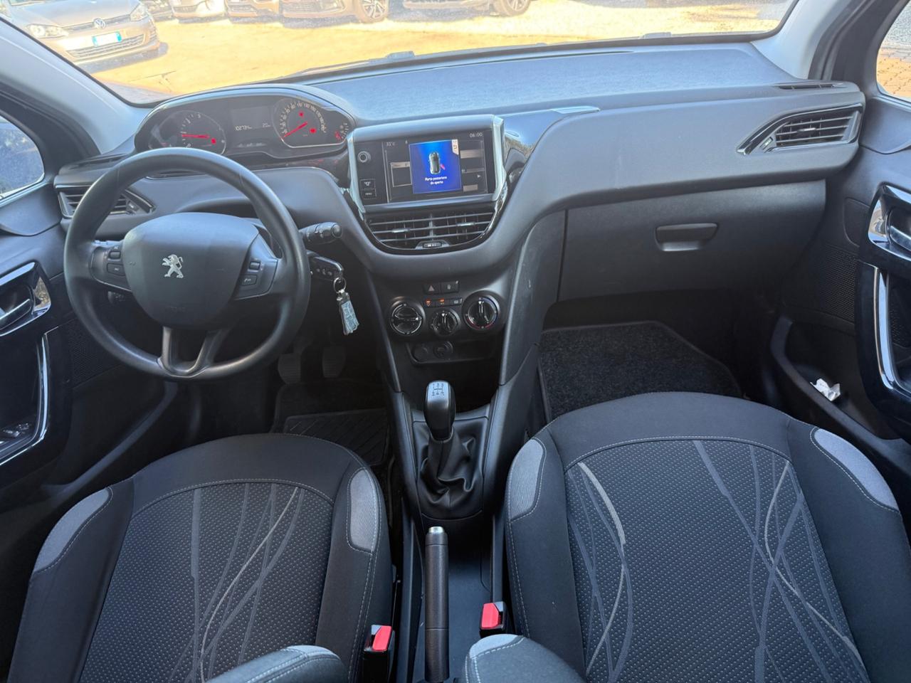 Peugeot 208 1.4 HDi 68 CV 5 porte Allure