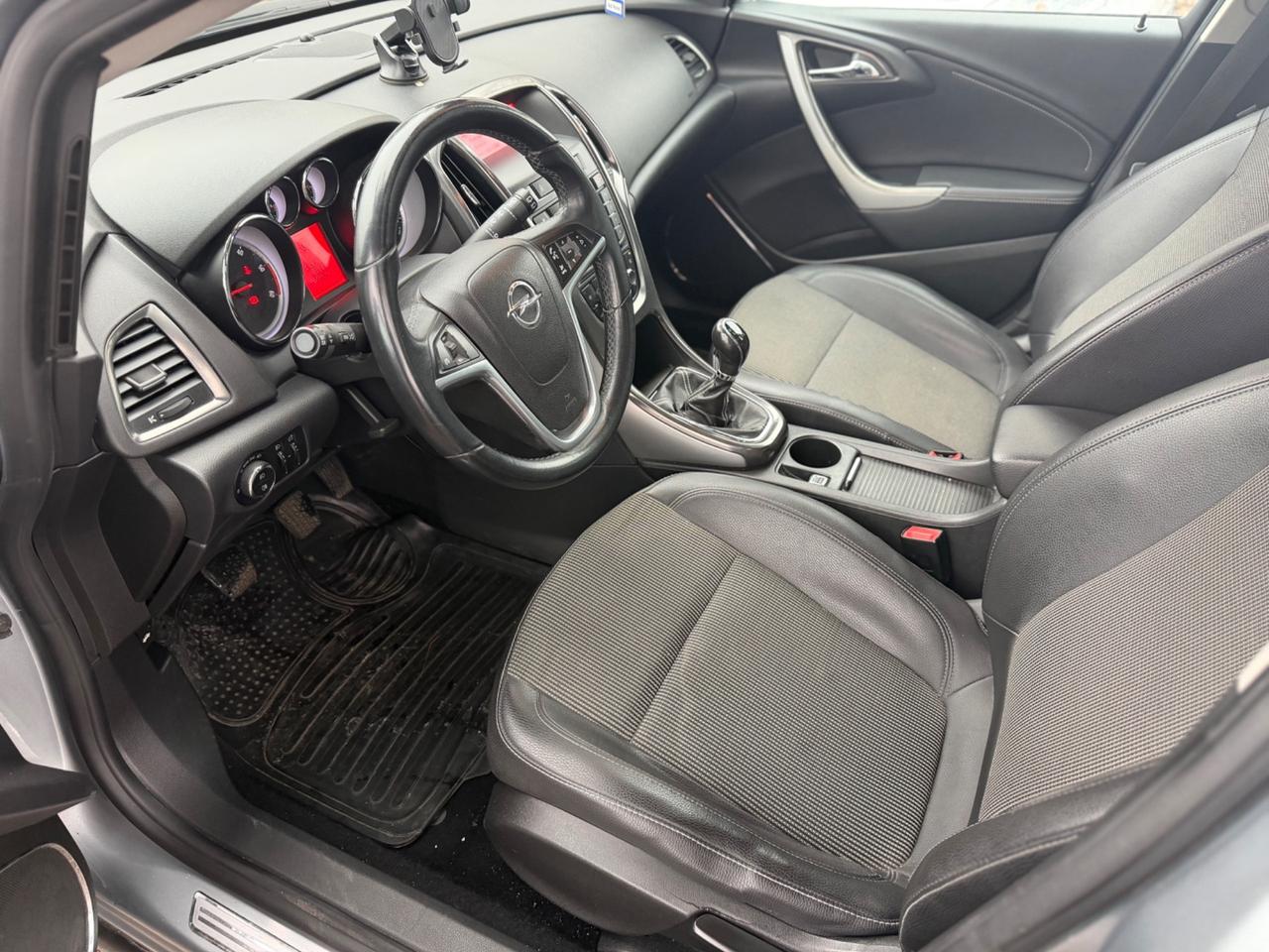 Opel Astra 1.7 CDTI 110CV Sports Tourer Cosmo