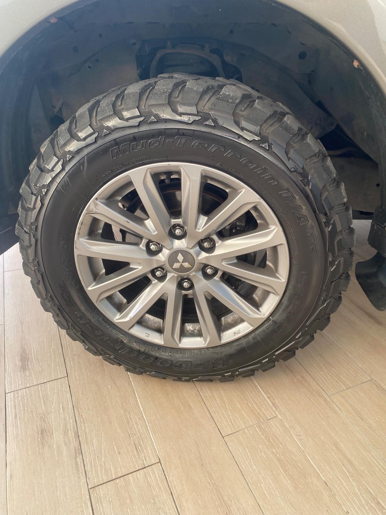 Mitsubishi L200 Doppia cabina 2.4 DI-D 4WD Intense