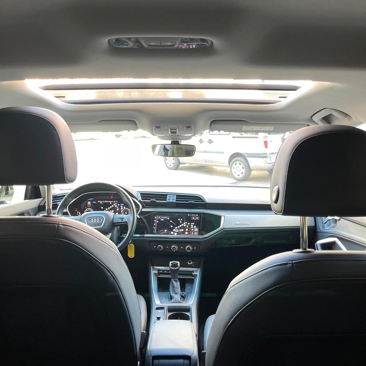 Audi Q3 35 TDI 150cv S-tronic S- line