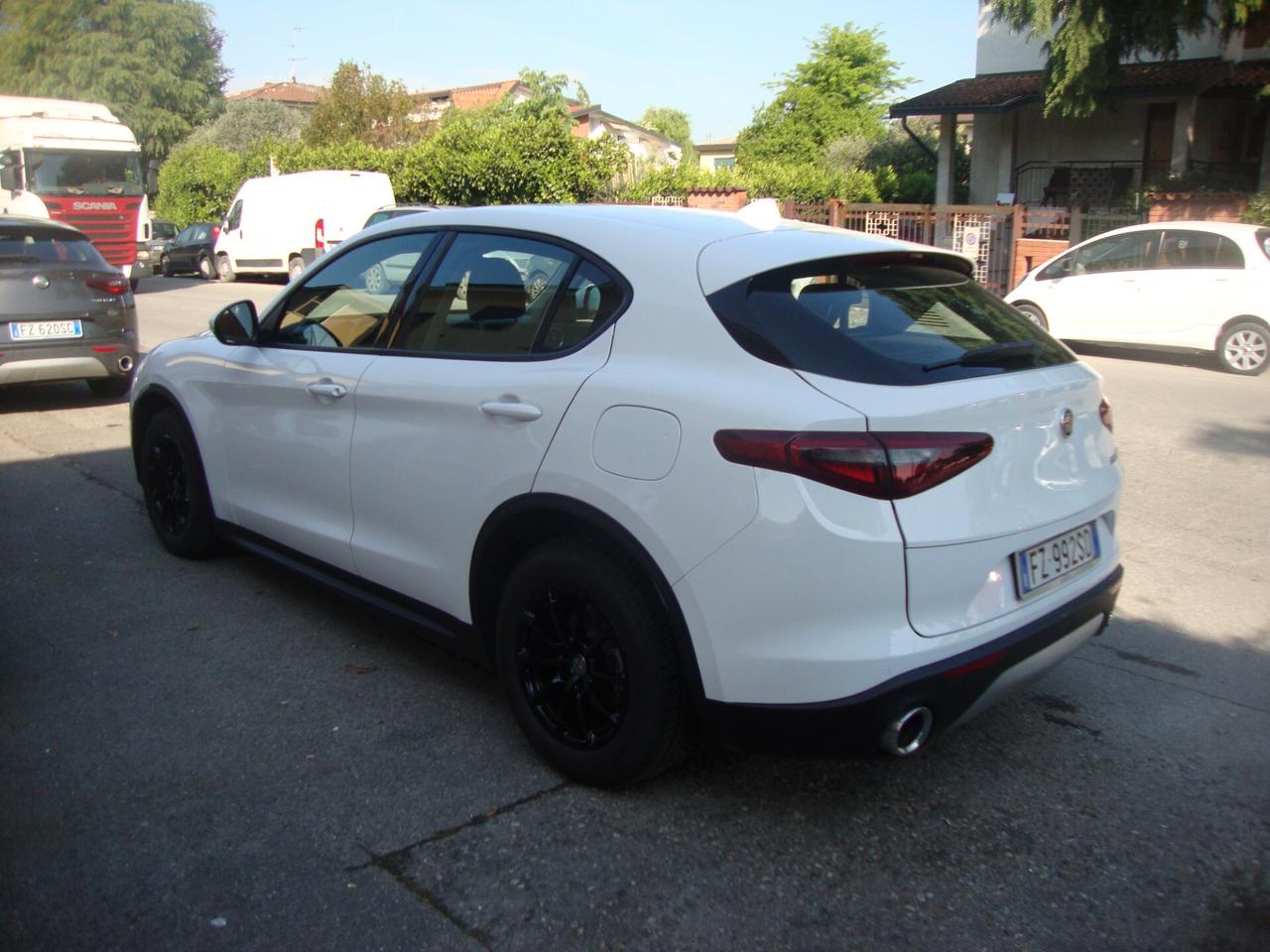 Alfa Romeo Stelvio 2.2 Turbodiesel AT8