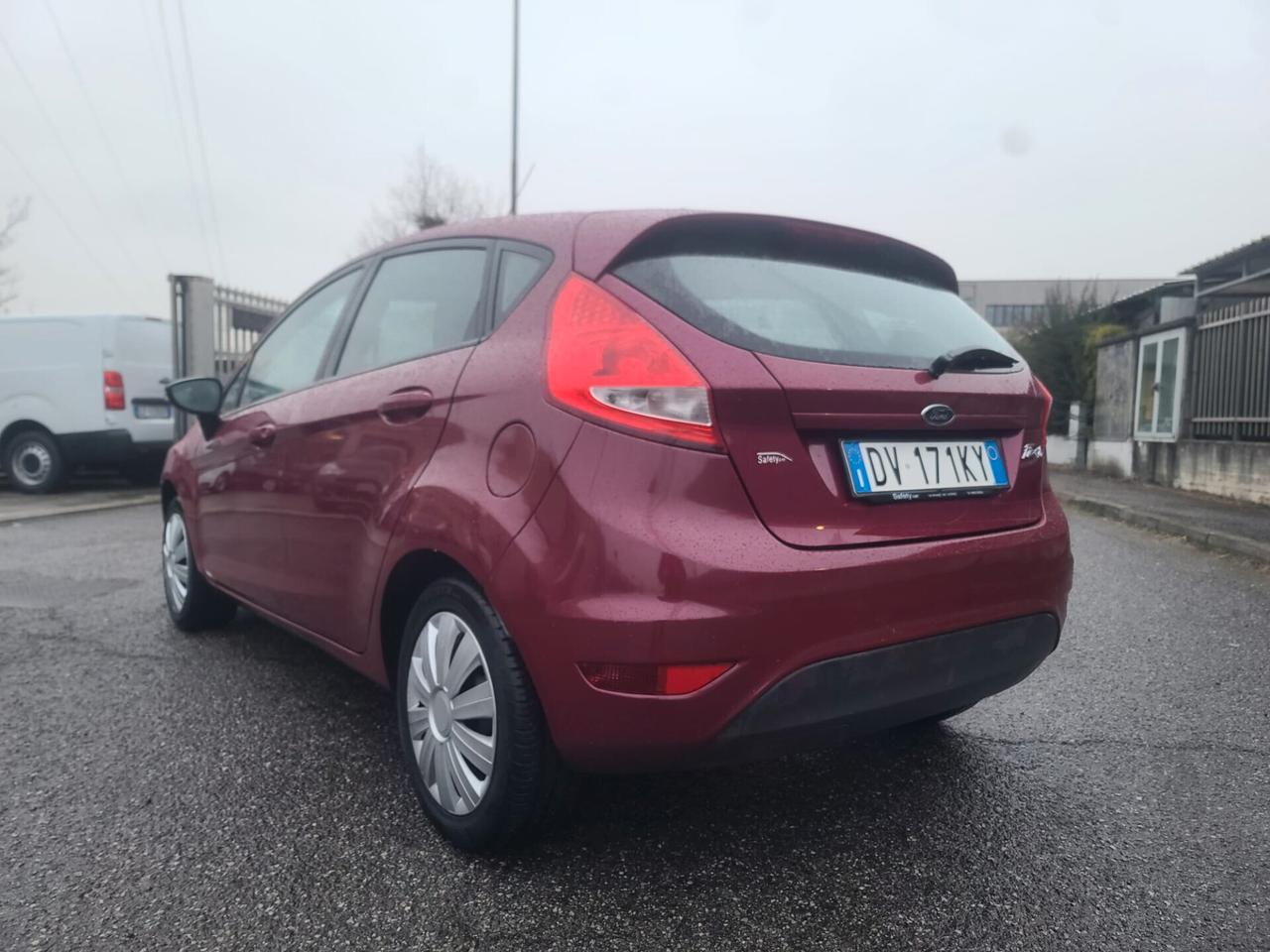 Ford Fiesta 1.2 benz solo 47.000km