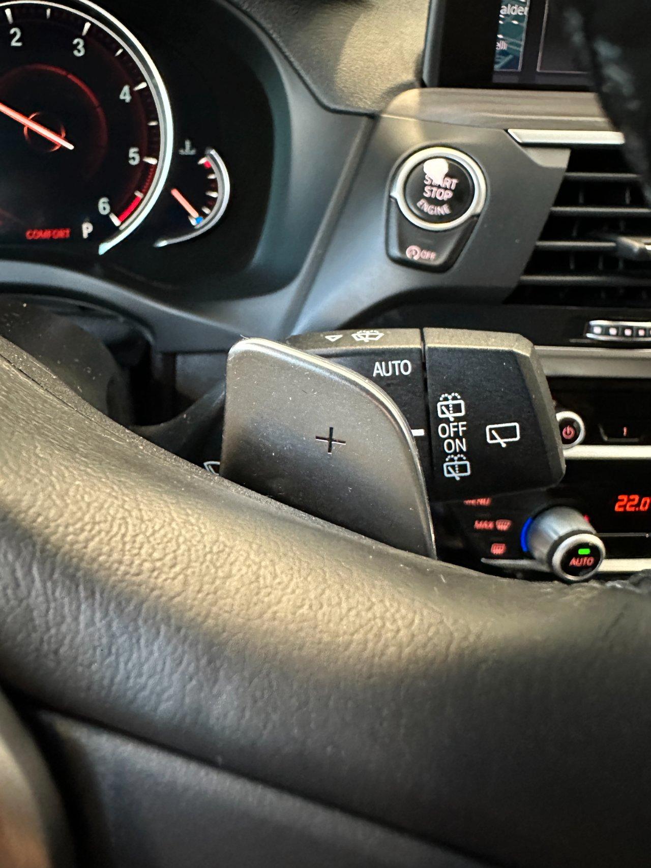 BMW X3 xdrive20d xLine-LED-19"-Telecamera-Navi PRO