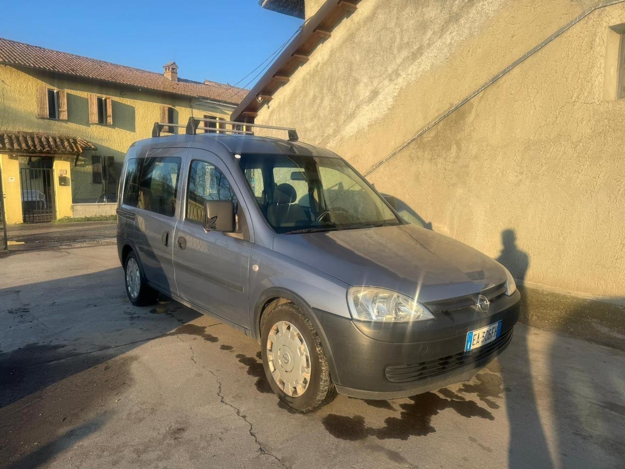 Opel Combo 1.6 EcoM 4p. Van Vetrato