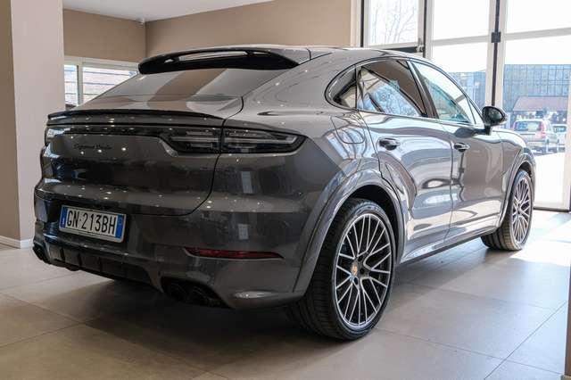 Porsche Cayenne Coupe 4.0 V8 Turbo