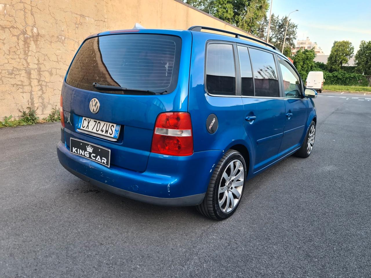 Volkswagen Touran 1.6 Conceptline