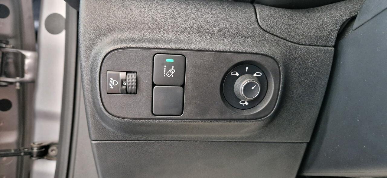 Citroen C3 1.2 83cv UPTOWN (Top di Gamma)