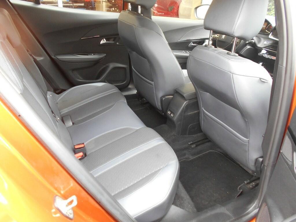 Peugeot 2008 1.5 BlueHDi Allure Navi Pack