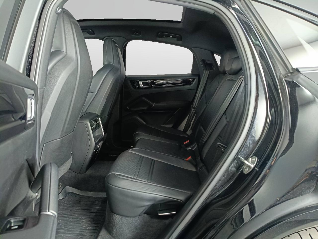 PORSCHE Cayenne Coupe 2019 - Cayenne Coupe 3.0 e-hybrid 5p.ti tiptronic