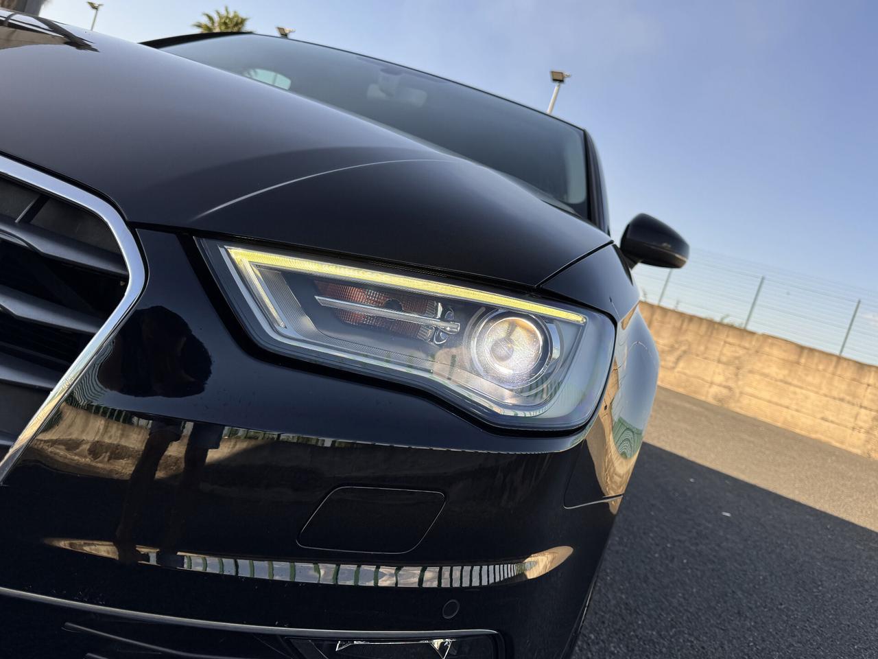 Audi A3 Sedan 1.6 TDI clean diesel S tronic Ambition