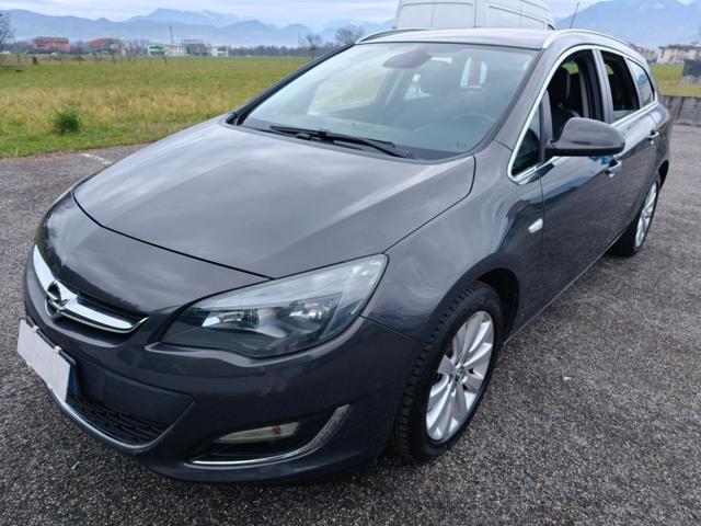 OPEL Astra 1.7 CDTI Sw Cosmo ( TAGLIANDATI )