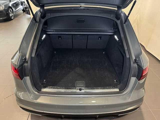 Audi A4 Avant 40 TDI quattro S tronic S line edition