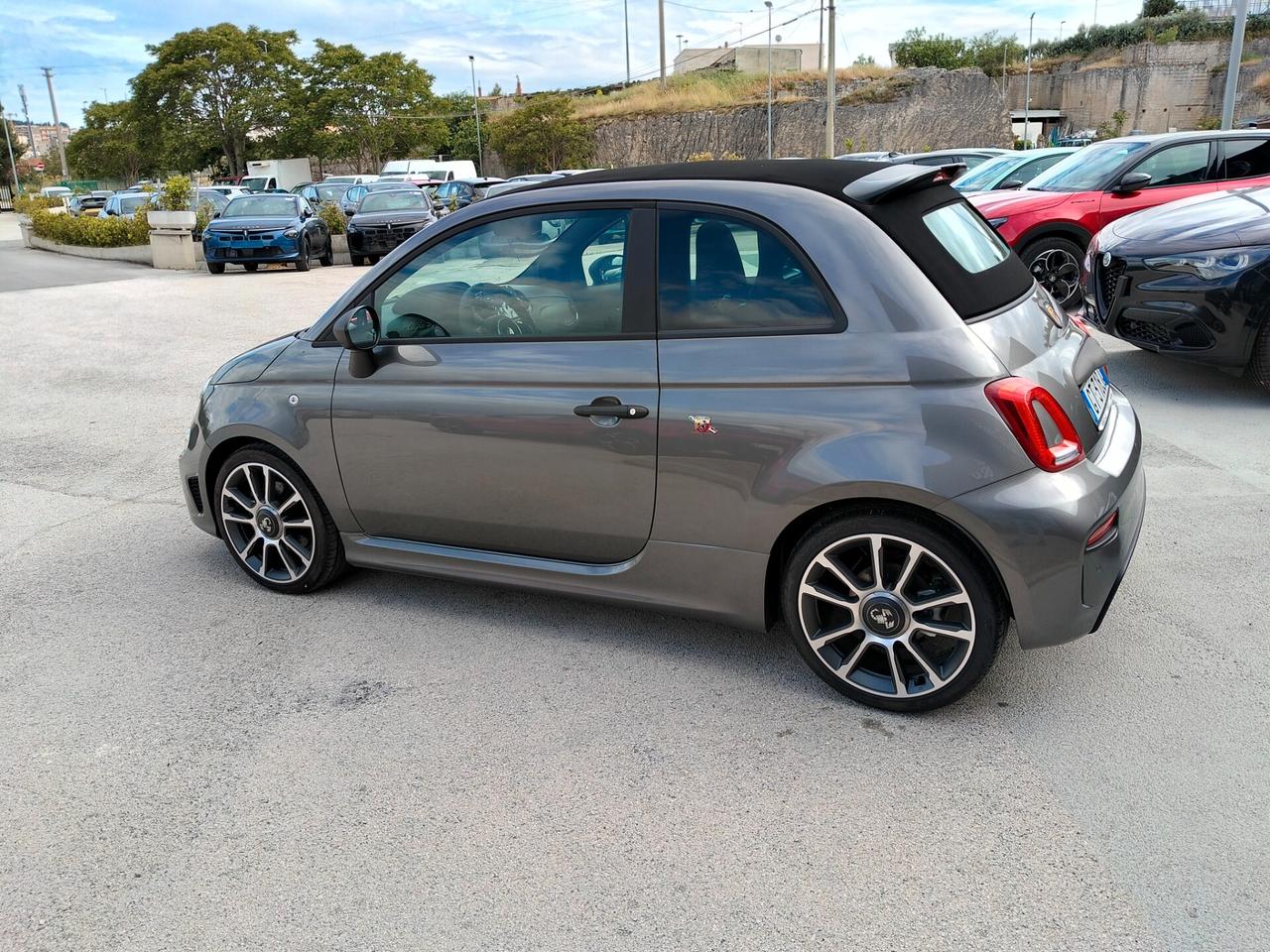 Abarth 595 C 1.4 Turbo T-Jet 165 CV