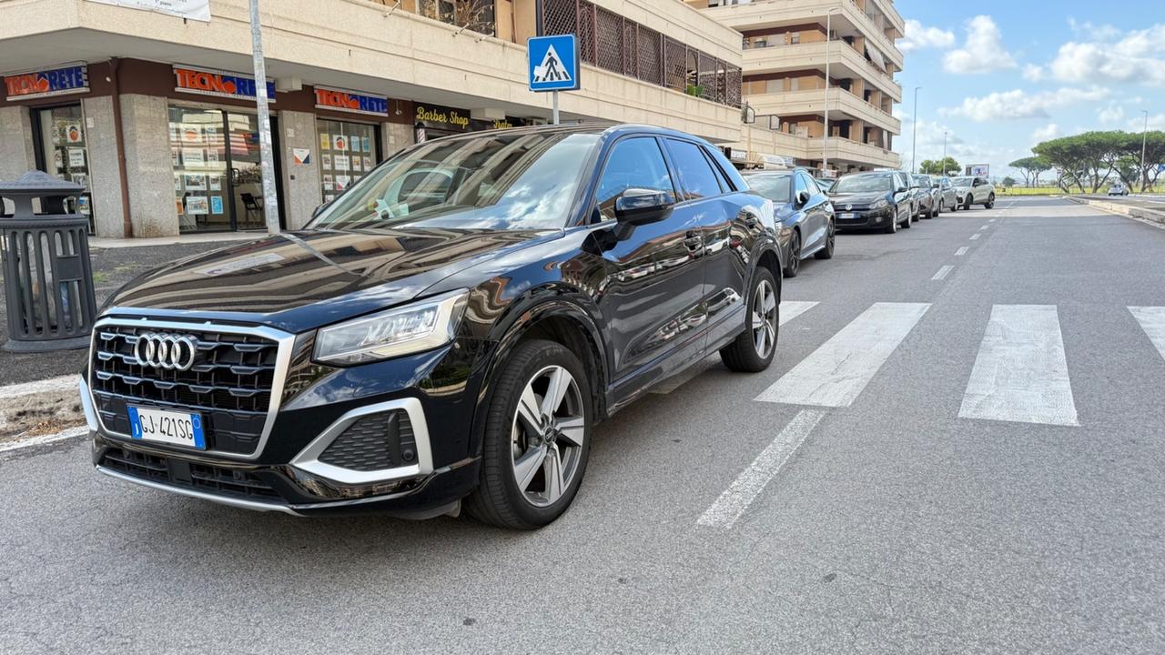 Audi Q2 35 TFSI S tronic line Edition LED NAVI KAMERA PDC CERCHI 17 COCKPIT BLUETOOTH