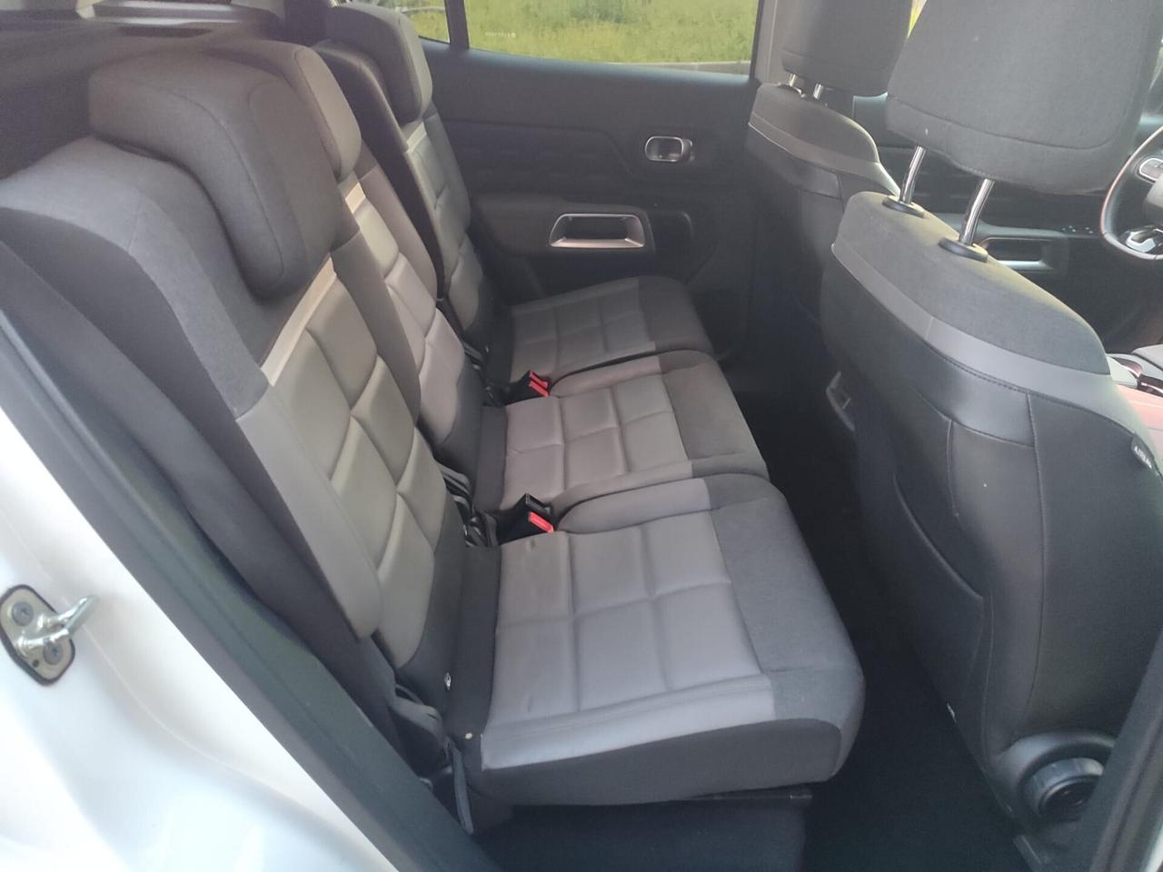 C5 Aircross 1.5 Bluehdi SHINE 130CV SUPER FULL !!