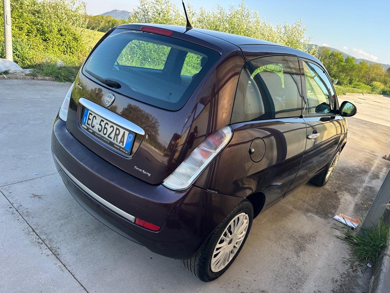 Lancia Ypsilon 1.3 MJT 75 CV