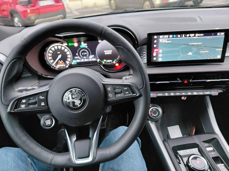Alfa Romeo Tonale 1.3 280cv Plug-in Hybrid AT6 Sprint Q4