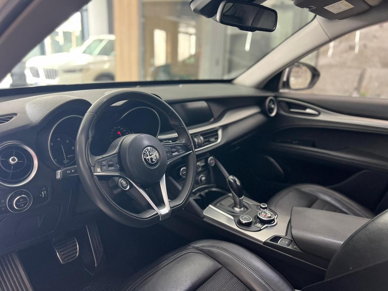 Alfa Romeo Stelvio 2.2 Turbodiesel 180 CV AT8 RWD Super