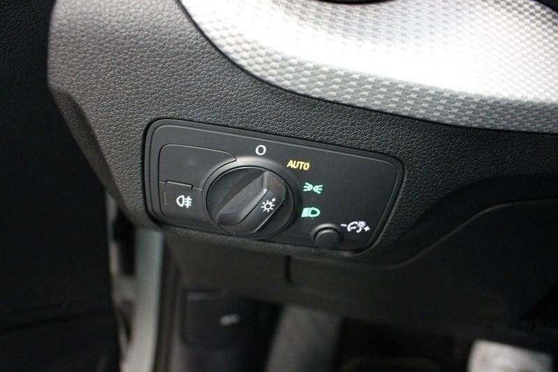 Audi Q2 30 TDI S tronic Business