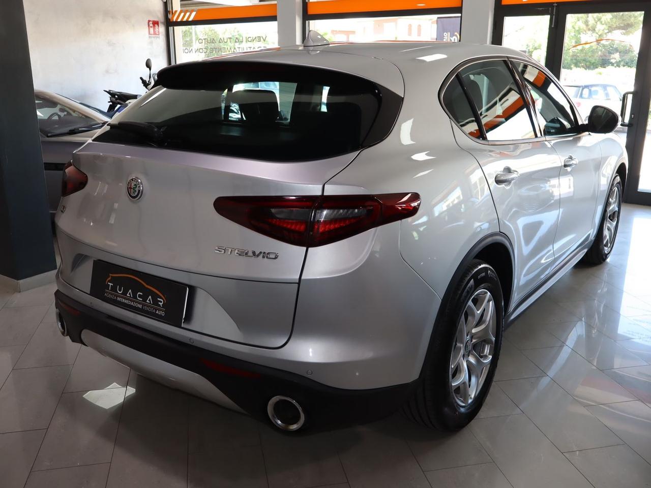 Alfa Romeo Stelvio Q4 Business 2.2 #11189