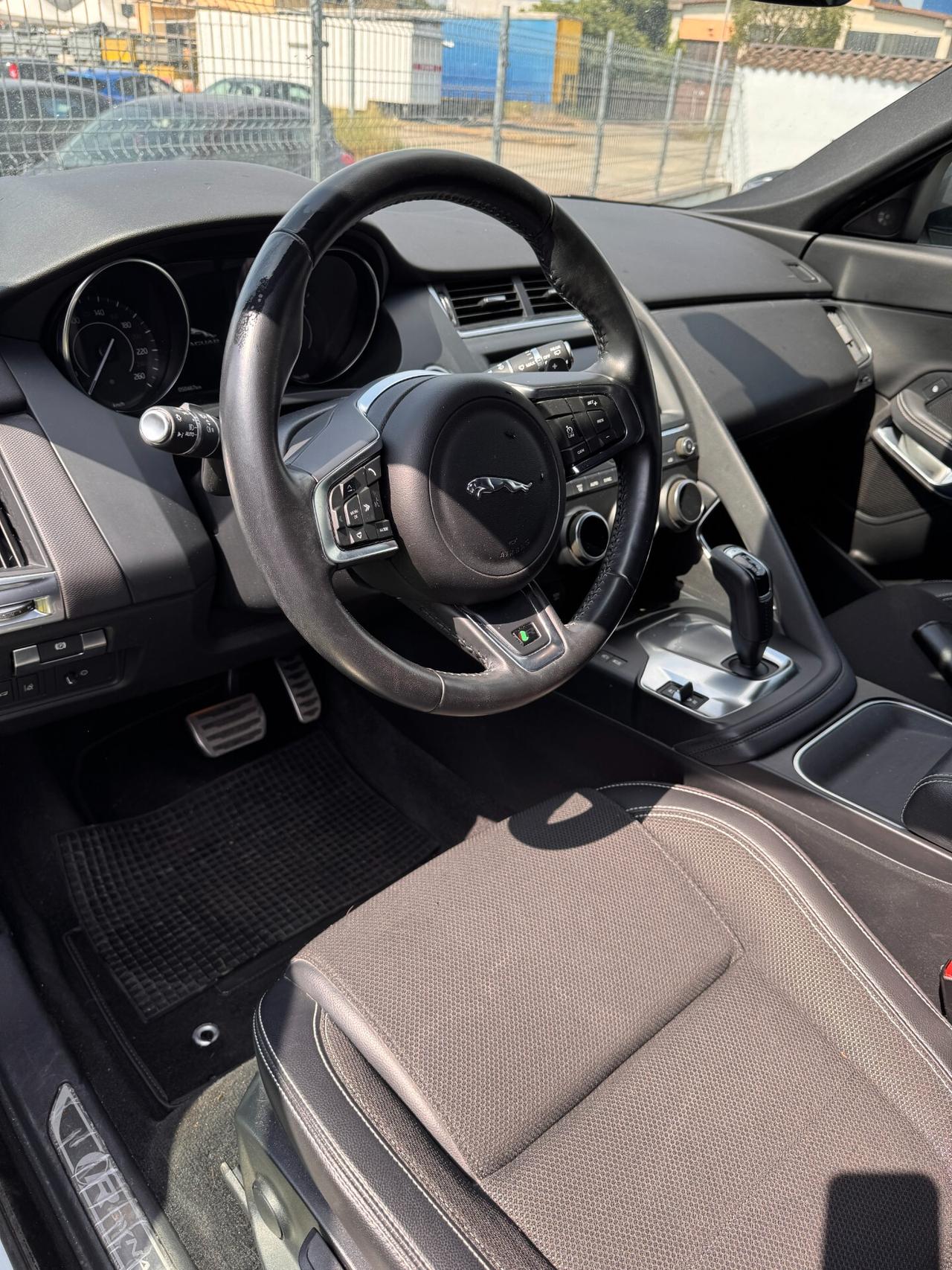 Jaguar E-Pace 2.0D 150 CV AWD R-Dynamic S