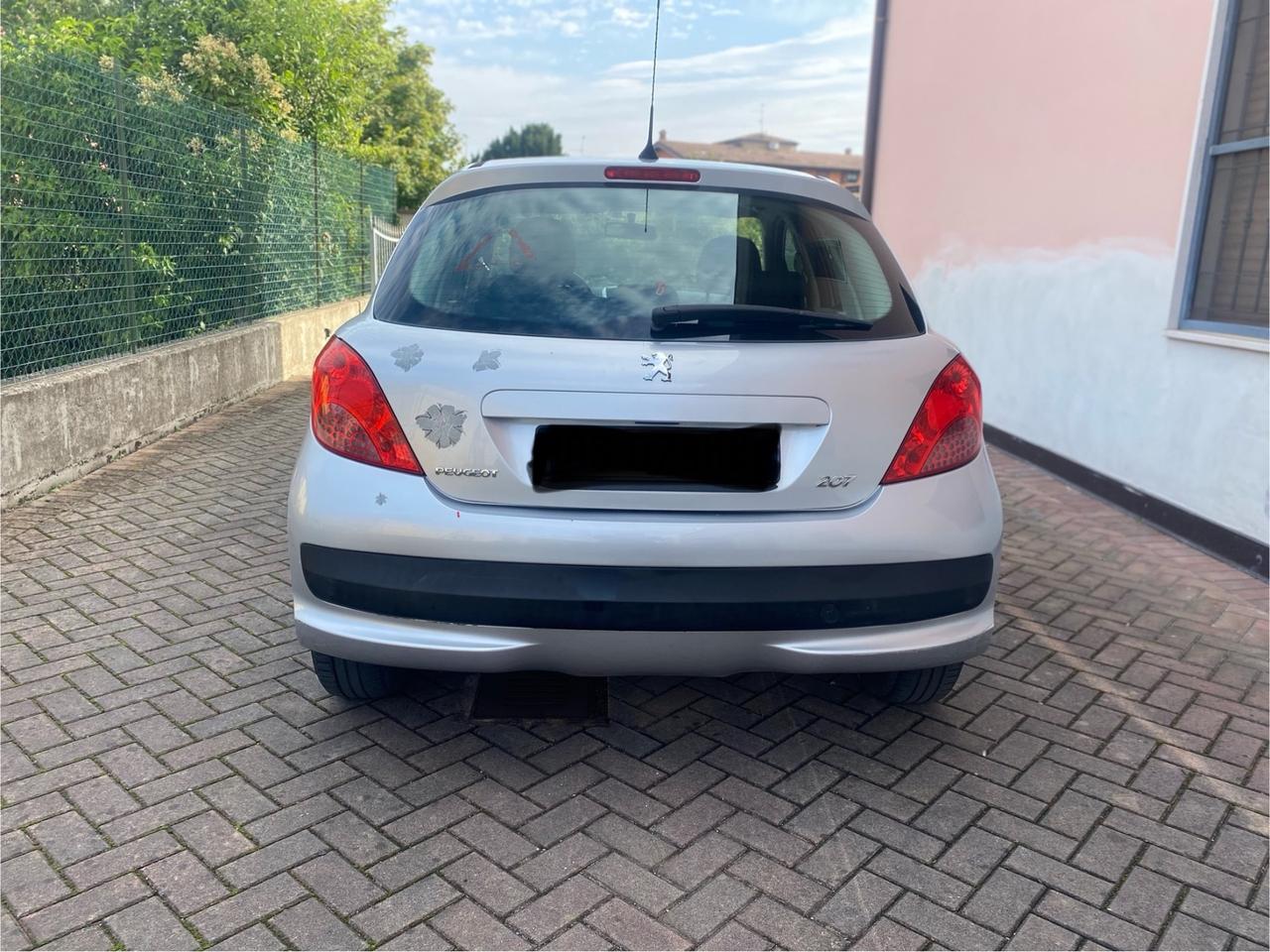 Peugeot 207 1.4 8V 75CV 5p. X Line neopatentati