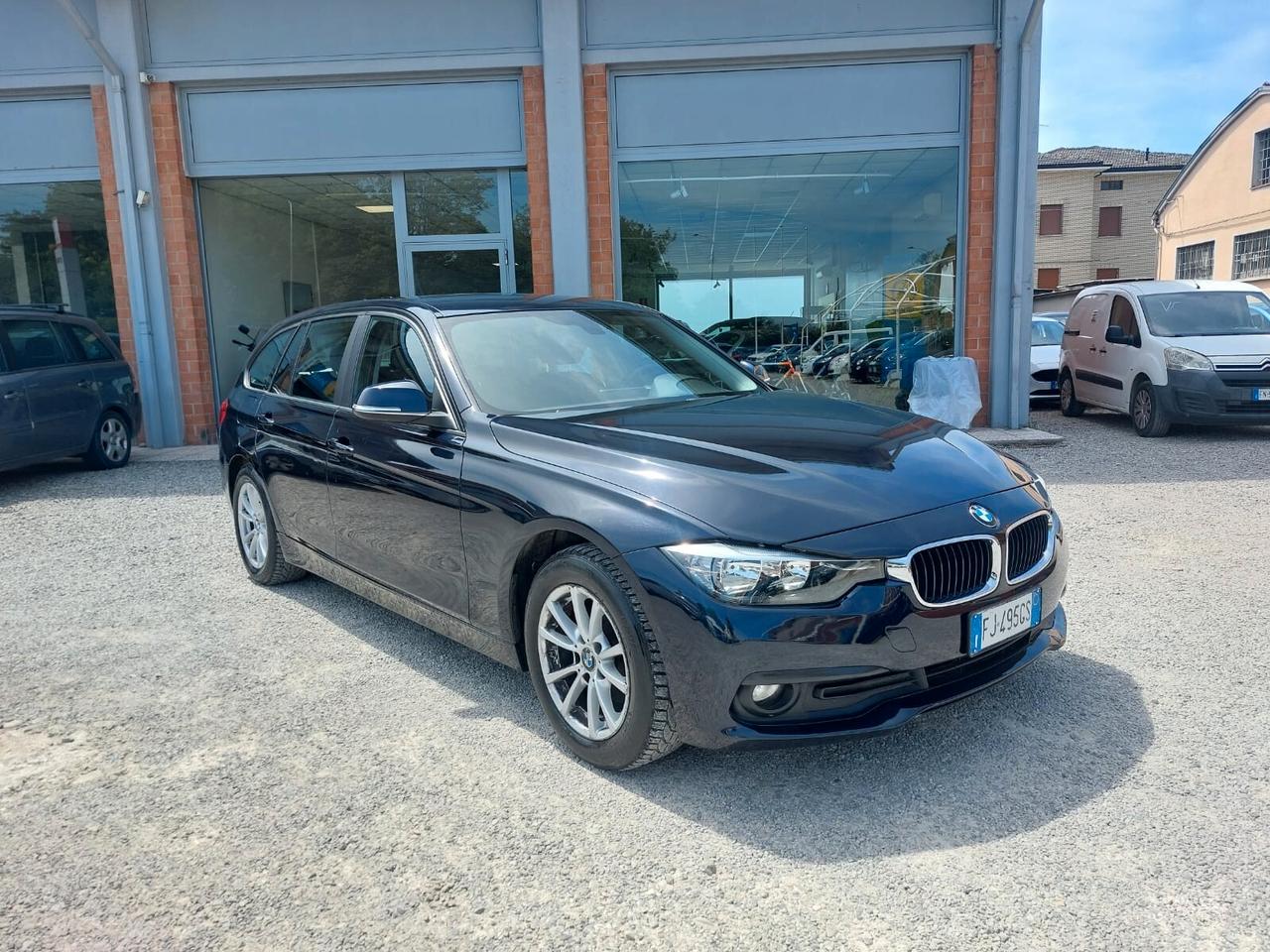 Bmw 318 318d Touring AUTOMATICOA BUSINESS TENUTA PERFETTAMENTE