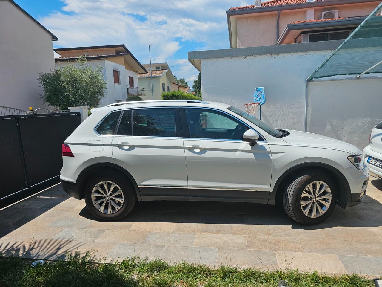 Volkswagen Tiguan 2.0 TDI SCR 4MOTION Sport BlueMotion Technology