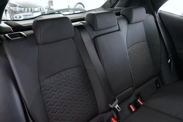 TOYOTA Corolla 1.8 Hybrid Business