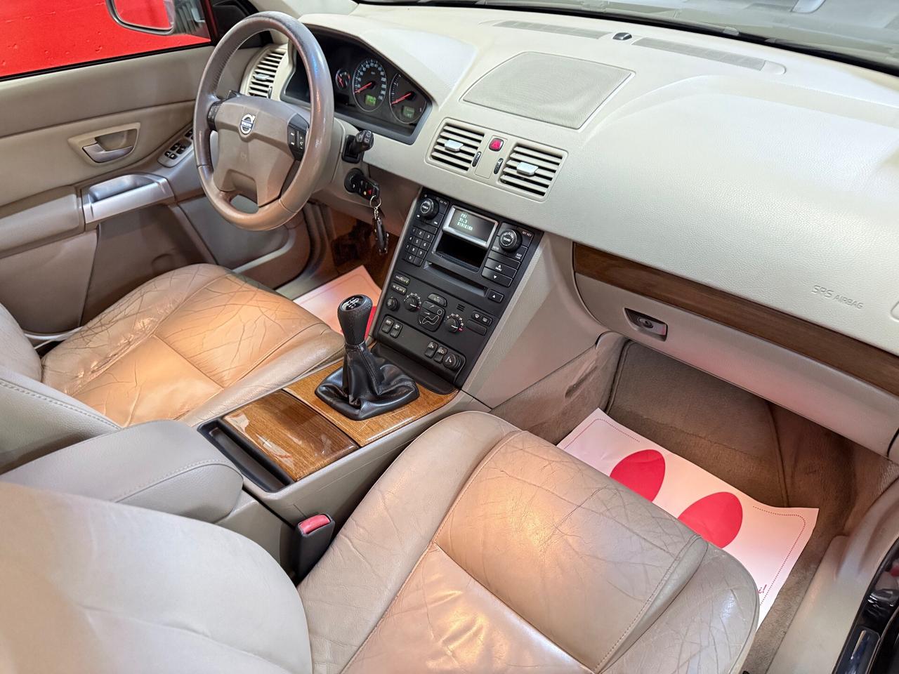 Volvo XC 90 XC90 2.4 D5 185 CV aut. AWD Executive