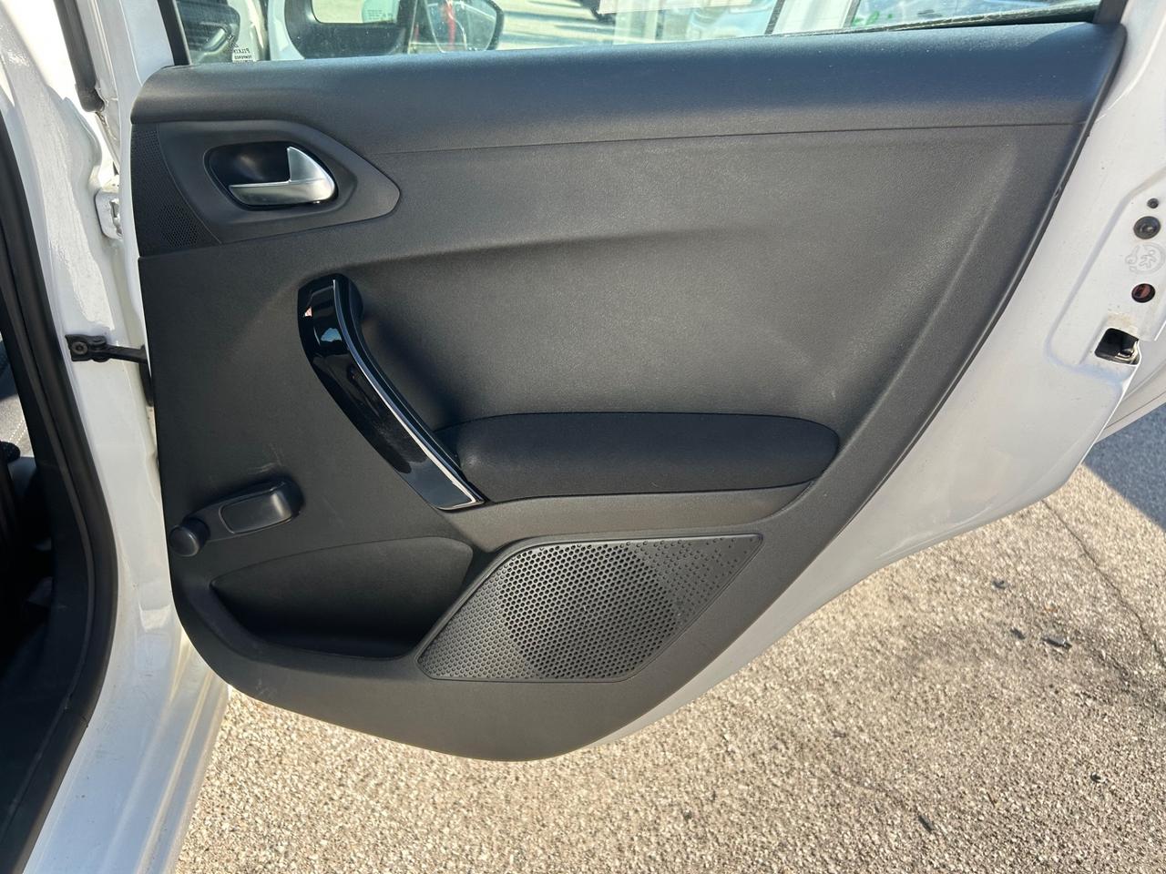 Peugeot 208 1.0 VTi 68 CV 5 porte Access