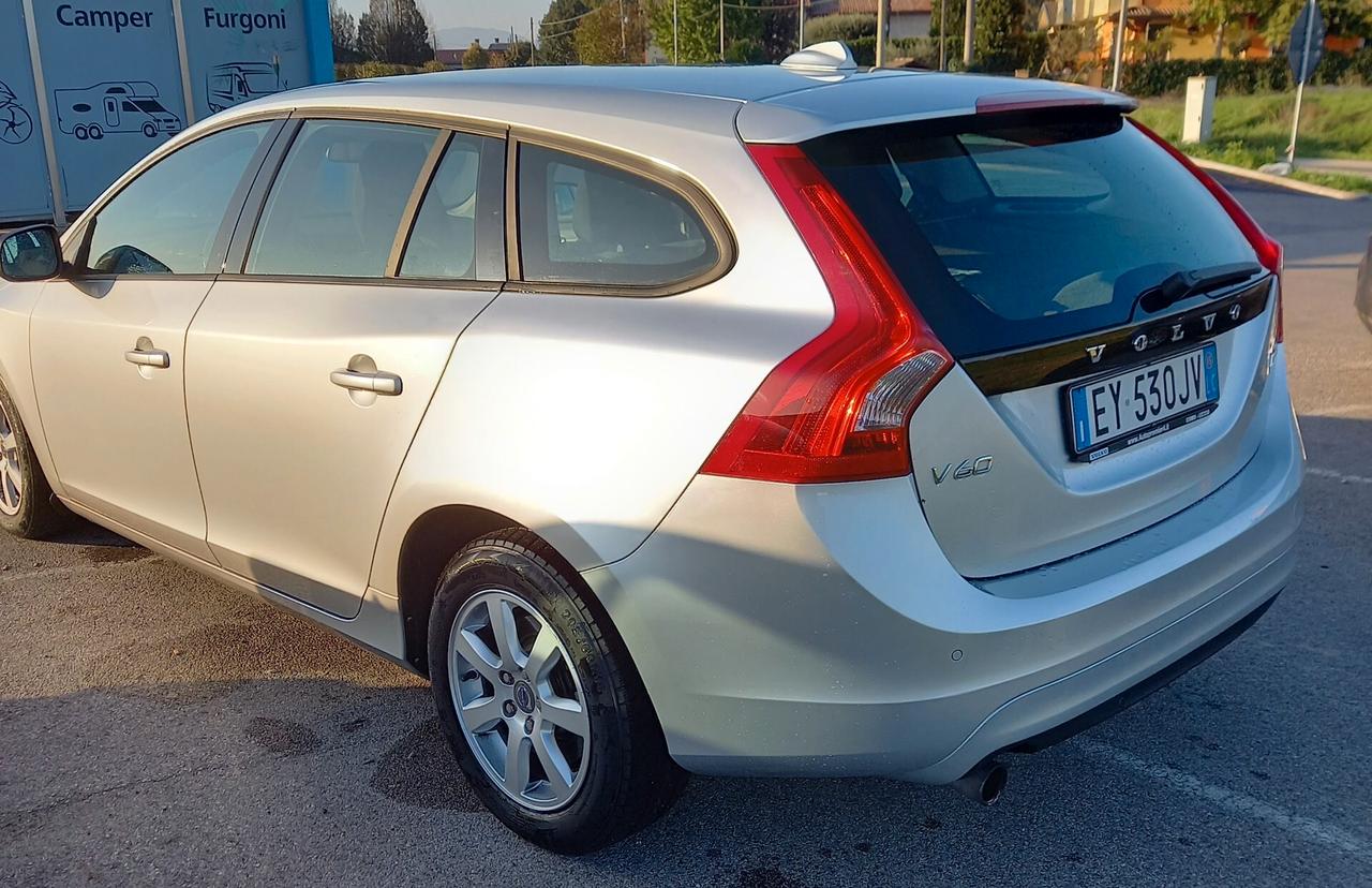 Volvo V60 D2 1.6 Kinetic