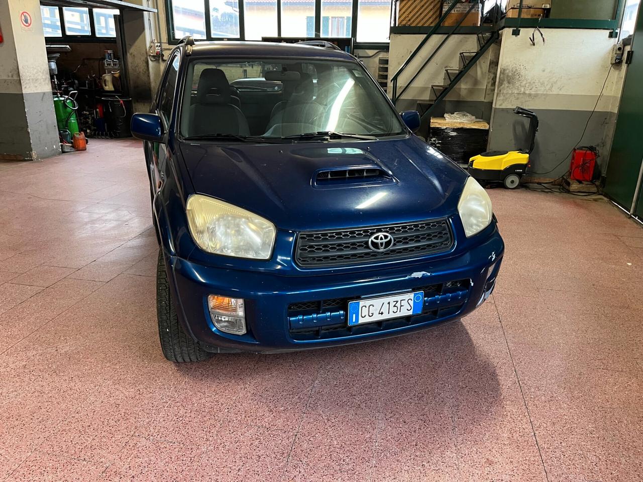 Toyota RAV 4 RAV4 2.0 Tdi D-4D cat 3 porte Sol